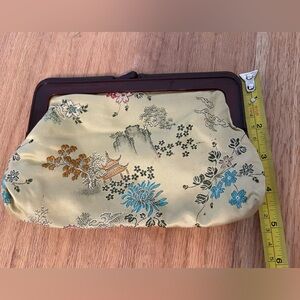 Asian silk tapestry clutch lucite clasp vintage look